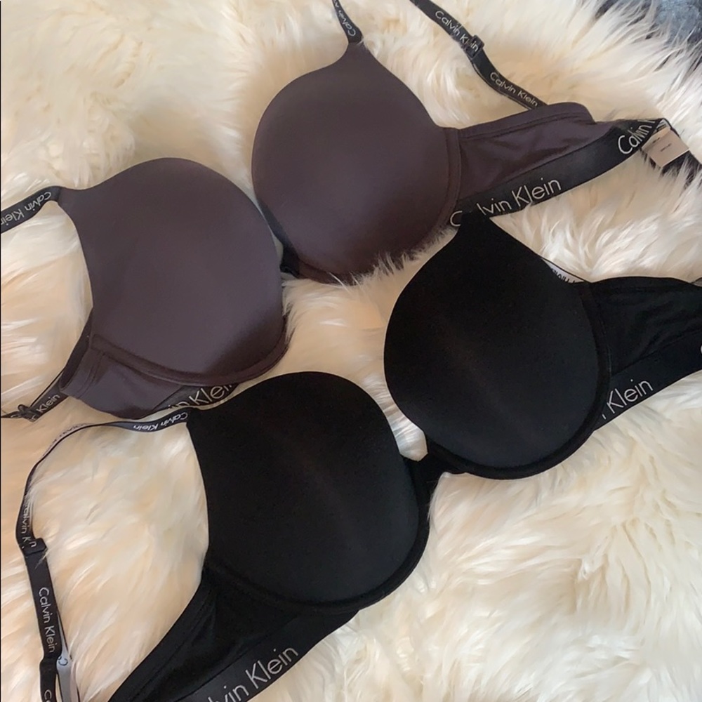 38 C Calvin Klein